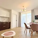 公寓 45qm Przy Plazy 斯维诺乌伊希切